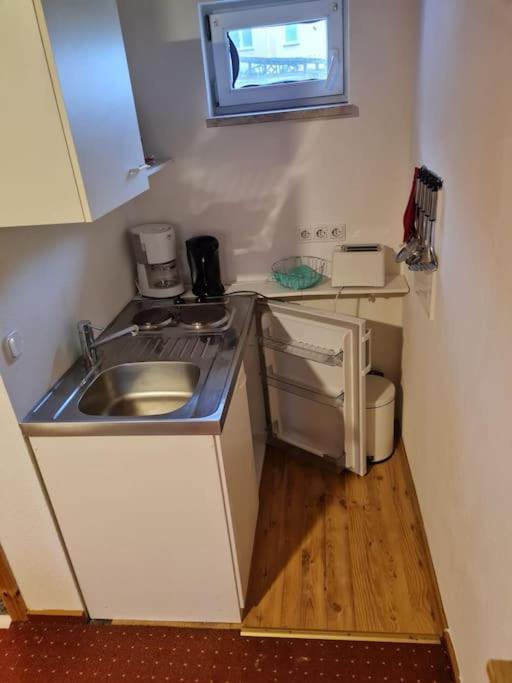 Schoener Gartenbungalow Sellin  Buitenkant foto