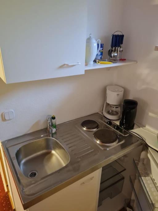 Schoener Gartenbungalow Sellin  Buitenkant foto